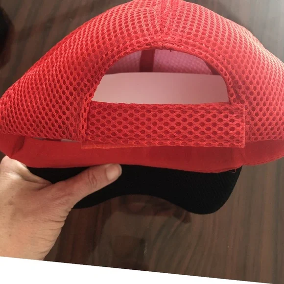 2 MIAMI BASEBALL CAPS-  Black / Pink and Red / Black - Picture 5 of 7